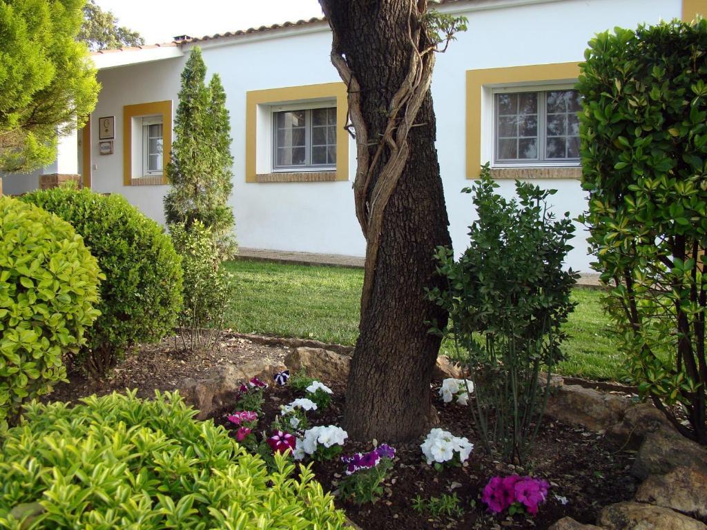 Finca Dehesa Tres Riveros Herrera de Alcantara Bilik gambar